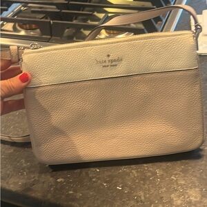 Kate Spade tan and cream crossbody bag/handbag-